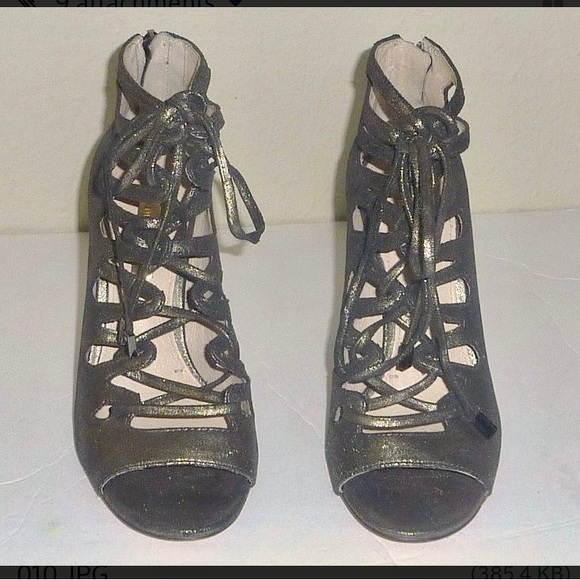 Louise et Cie Metallic Pewter Gray Leather Stiletto Strappy Open Toe Shoes 5.5 - Picture 6 of 11
